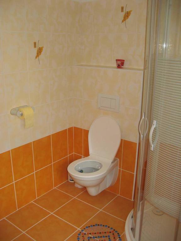 U Slunecne Brany Frantiskovy Lazne Bilik gambar